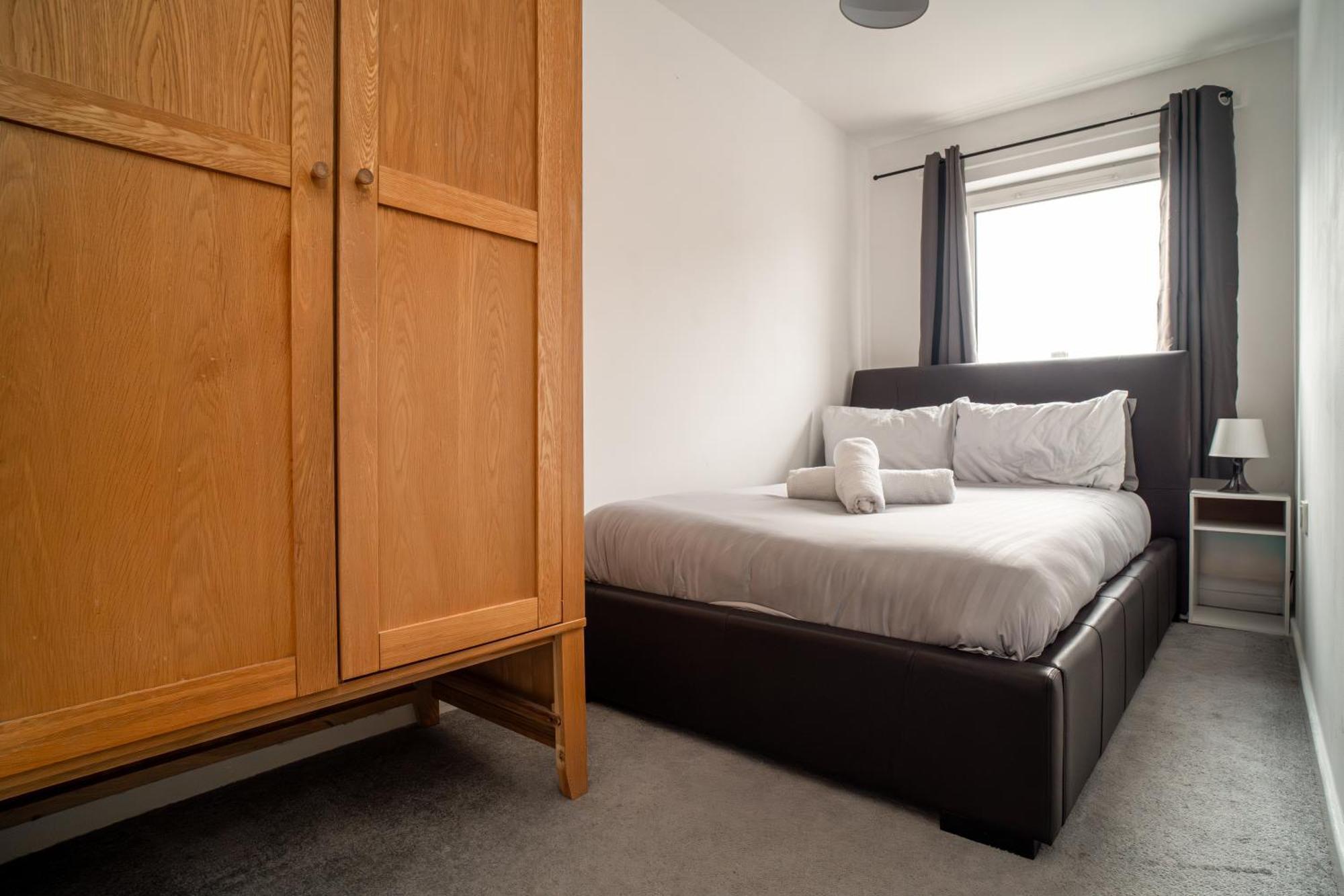 Central Apartment In Belfast City Centre - Sleeps 5 People Екстериор снимка